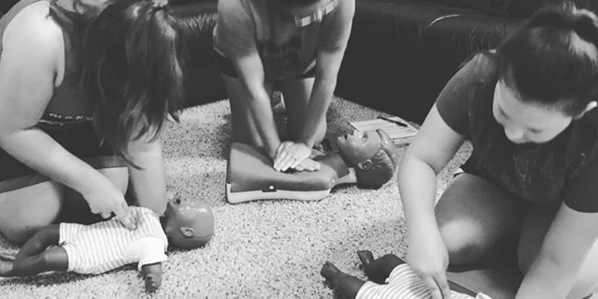 CPR Saturday! 1 sweet friend, @idalisagordon , 1 new friend & 3 new sitters #babysittercpr